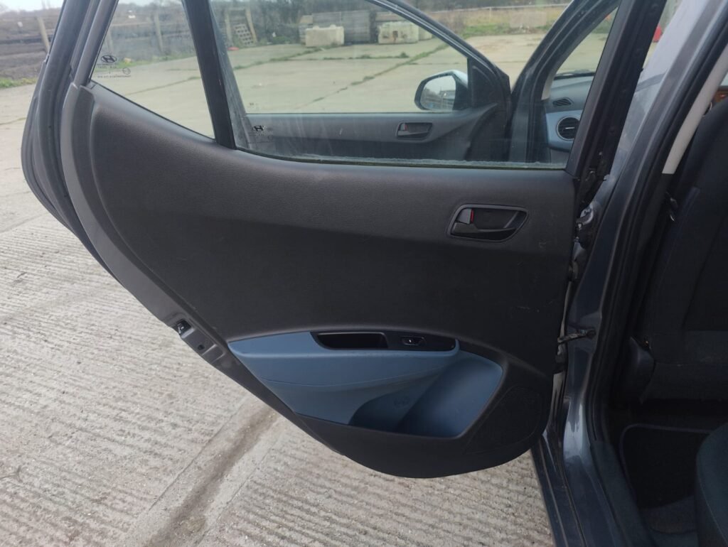 2016 HYUNDAI I10 1.2 SE 5dr