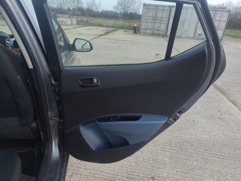 2016 HYUNDAI I10 1.2 SE 5dr