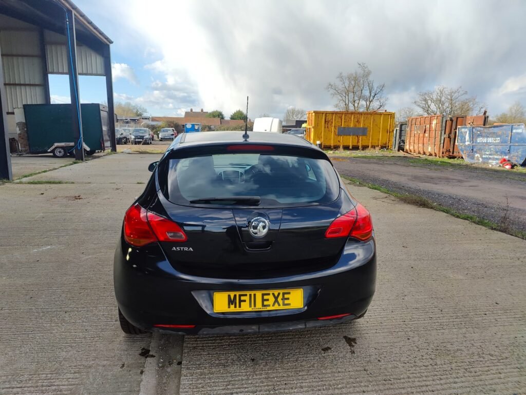 2011 VAUXHALL ASTRA 1.4i 16V Exclusiv 5dr