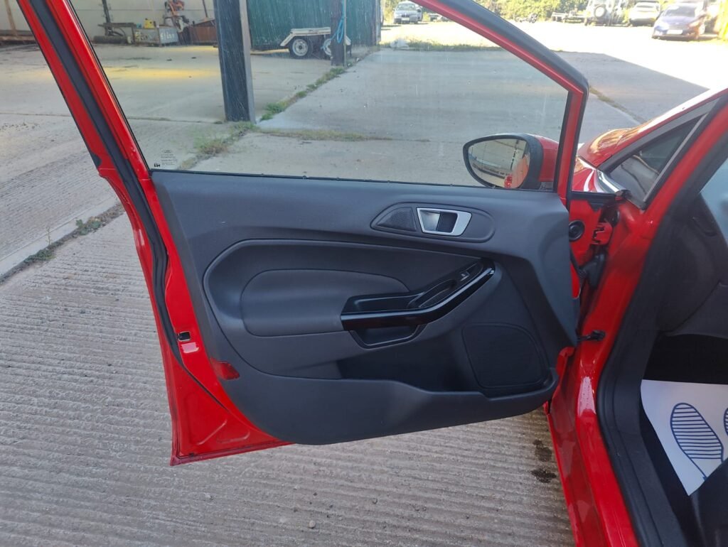 2014 FORD FIESTA 1.25 82 Zetec 5dr