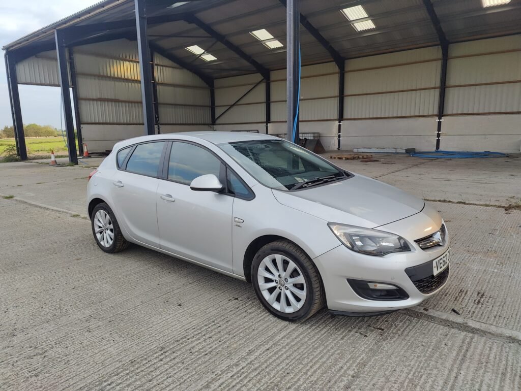 2012 Vauxhall Astra 1.6i 16V Active 5dr