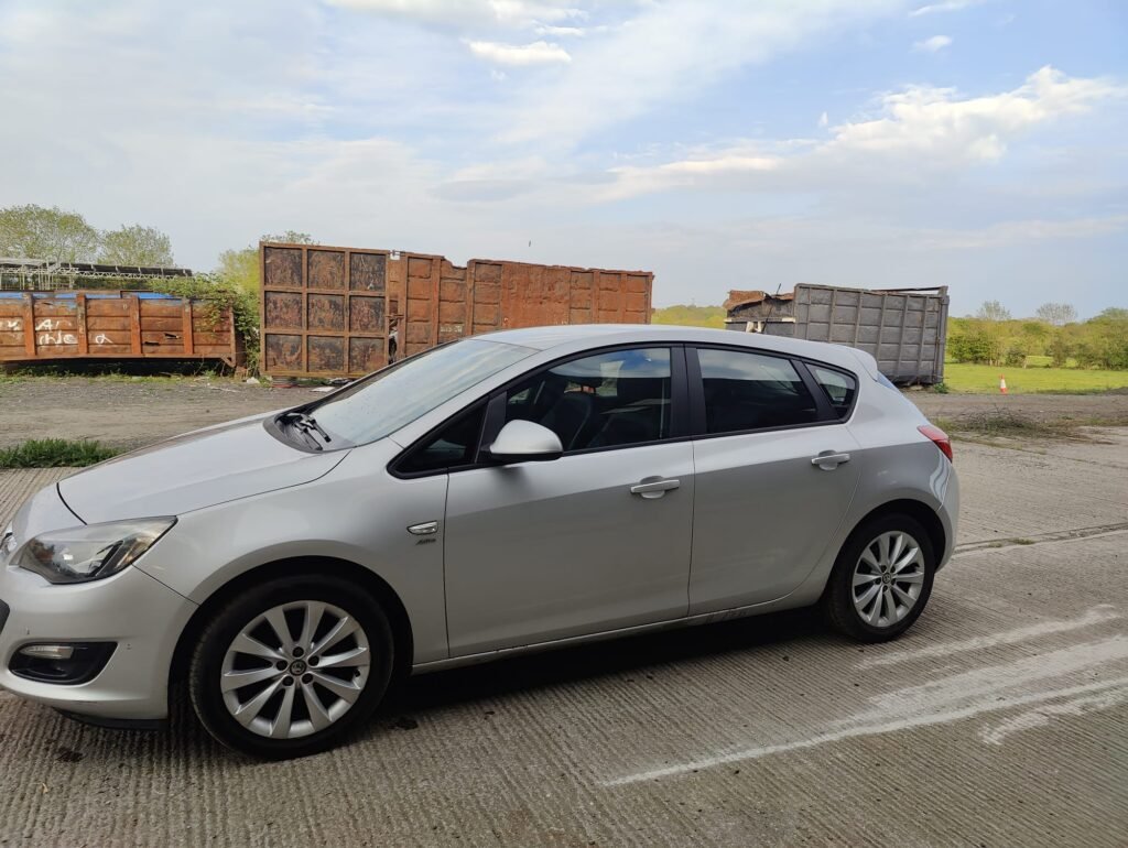 2012 Vauxhall Astra 1.6i 16V Active 5dr