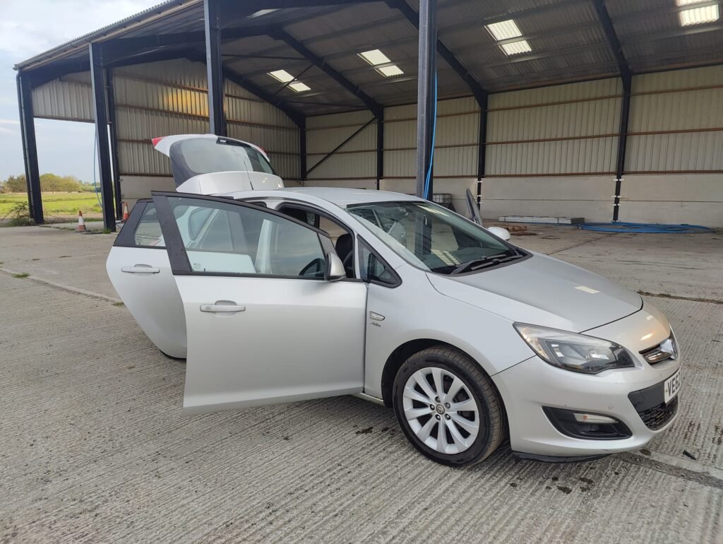 2012 Vauxhall Astra 1.6i 16V Active 5dr