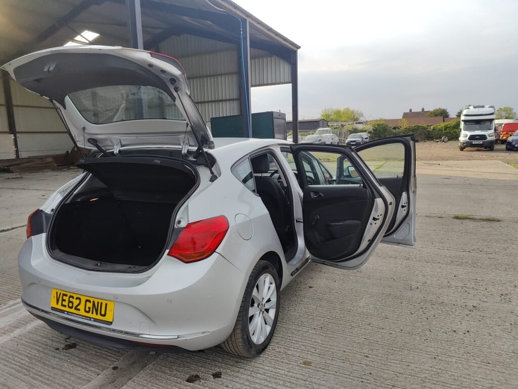 2012 Vauxhall Astra 1.6i 16V Active 5dr