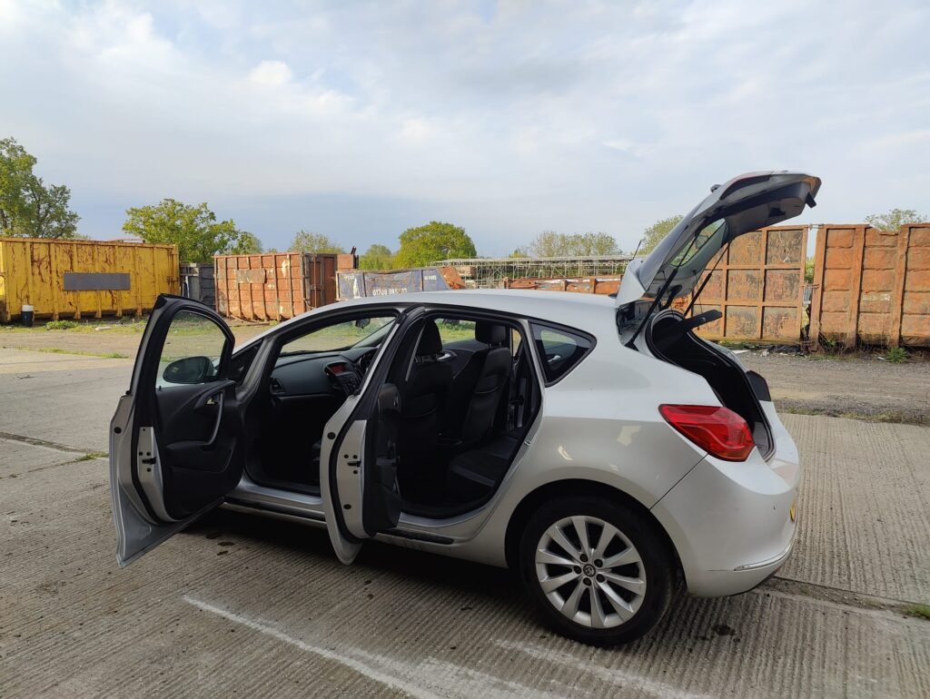 2012 Vauxhall Astra 1.6i 16V Active 5dr