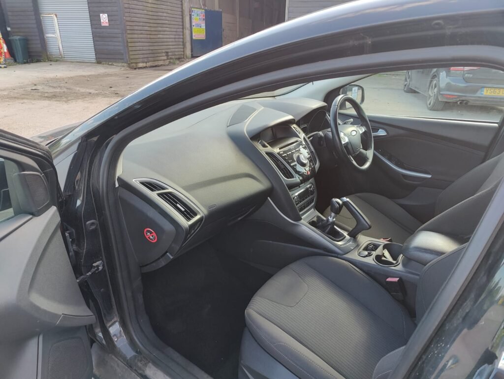 2012 Ford Focus 1.0T EcoBoost Titanium Hatchback 5dr