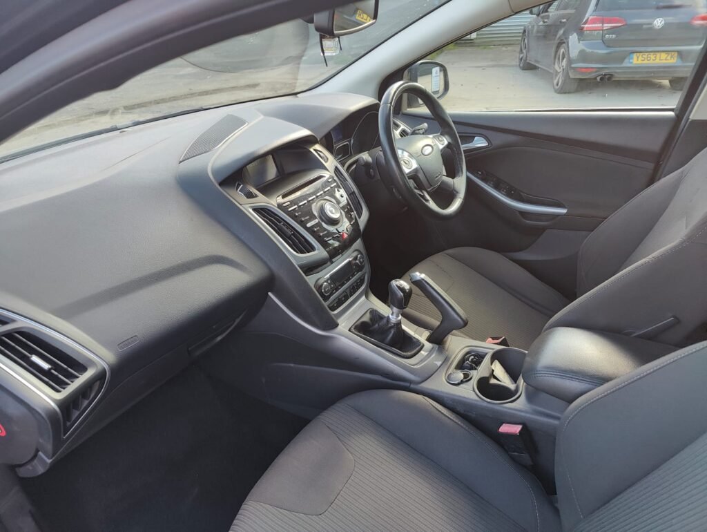 2012 Ford Focus 1.0T EcoBoost Titanium Hatchback 5dr