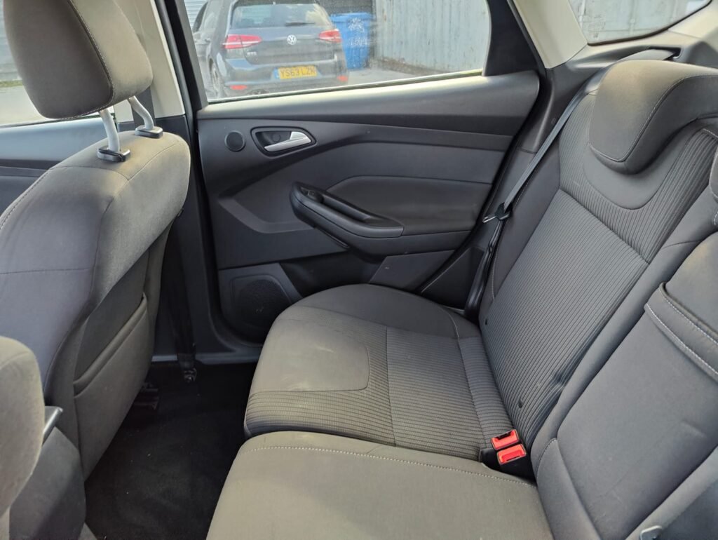 2012 Ford Focus 1.0T EcoBoost Titanium Hatchback 5dr