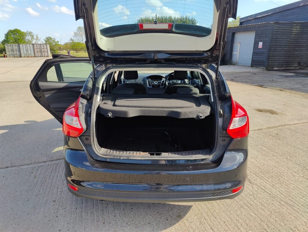2012 Ford Focus 1.0T EcoBoost Titanium Hatchback 5dr