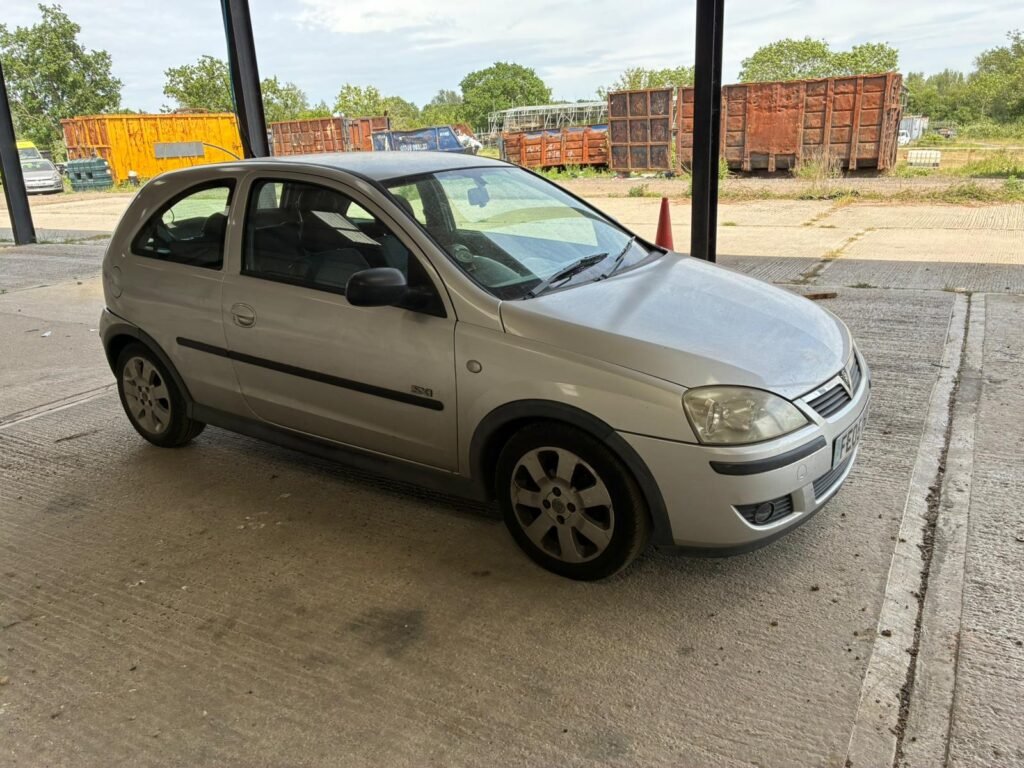 2005 Vauxhall Corsa 1.2i 16v SXi 3dr