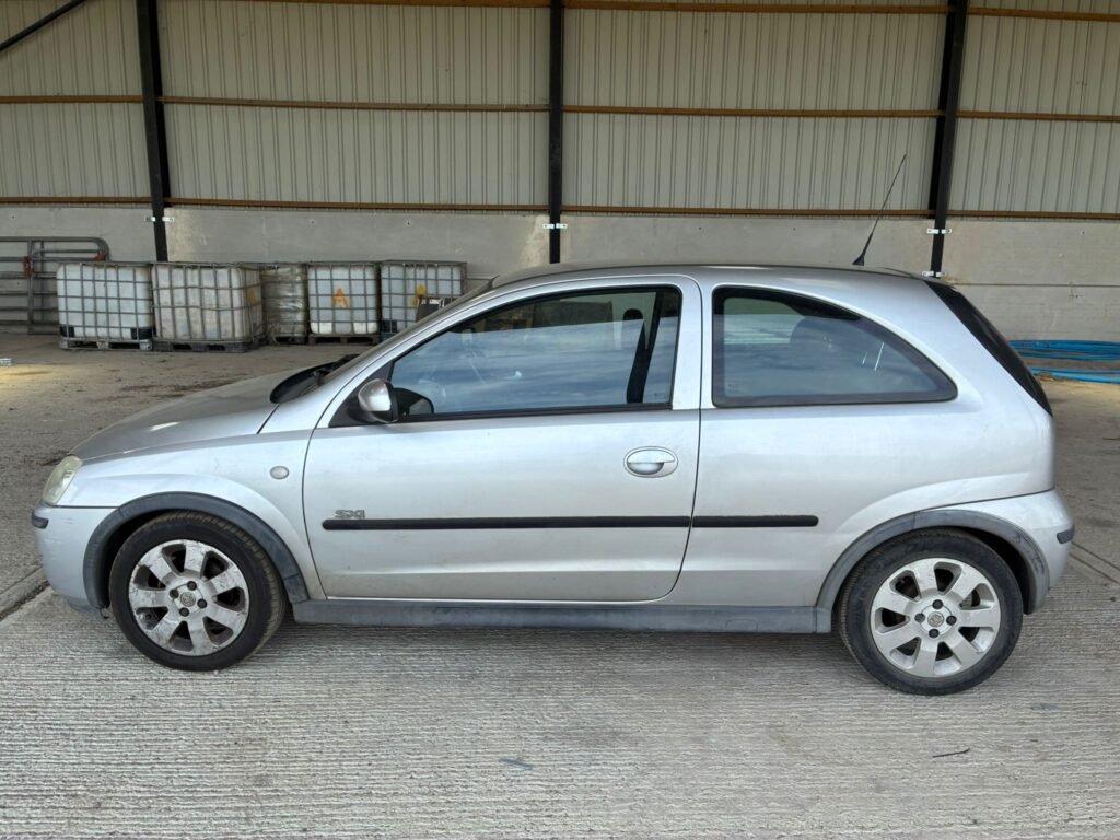 2005 Vauxhall Corsa 1.2i 16v SXi 3dr