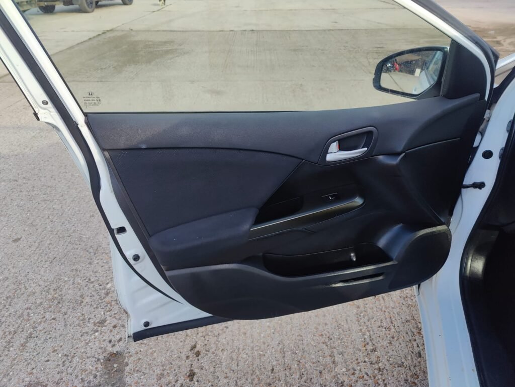 2012 Honda Civic 1.8 i-VTEC Ti Euro 5 (s/s) 5dr