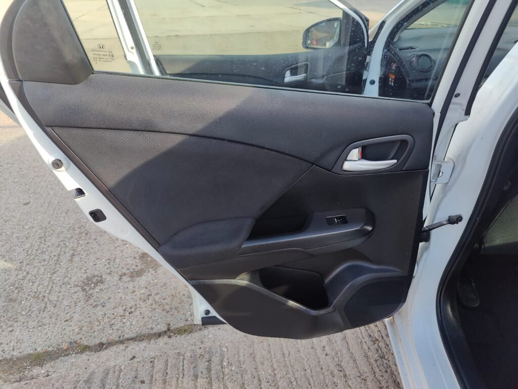2012 Honda Civic 1.8 i-VTEC Ti Euro 5 (s/s) 5dr