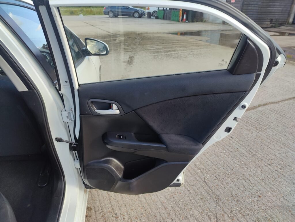 2012 Honda Civic 1.8 i-VTEC Ti Euro 5 (s/s) 5dr