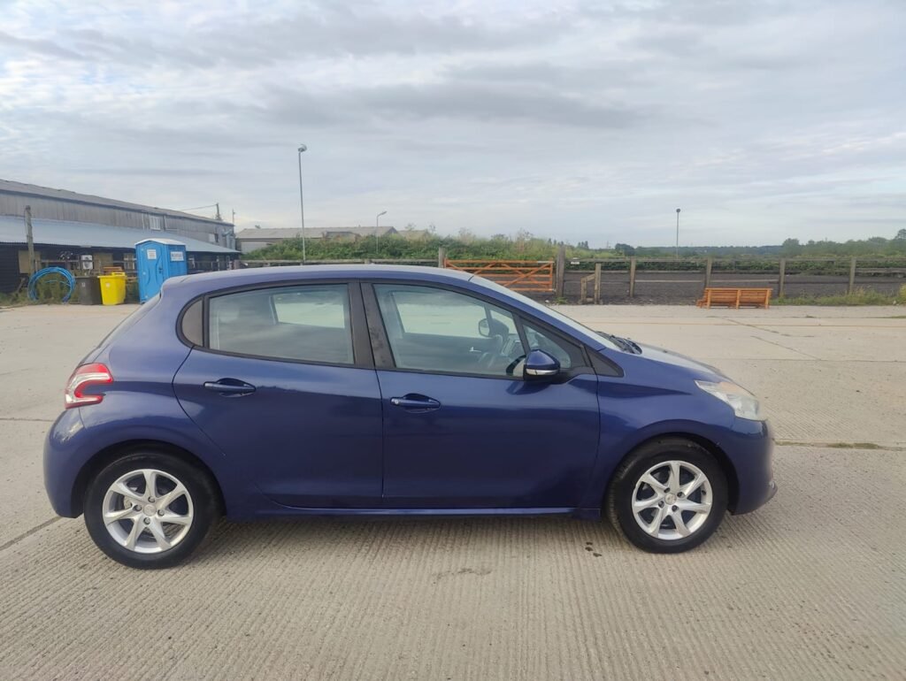2013 Peugeot 208 1.0 VTi Active Euro 5 5dr