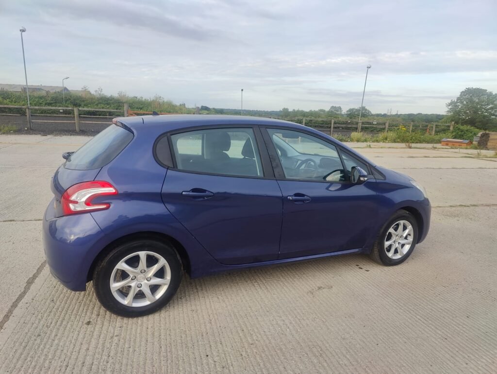 2013 Peugeot 208 1.0 VTi Active Euro 5 5dr