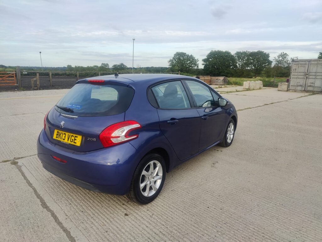 2013 Peugeot 208 1.0 VTi Active Euro 5 5dr