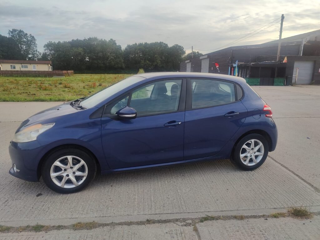 2013 Peugeot 208 1.0 VTi Active Euro 5 5dr