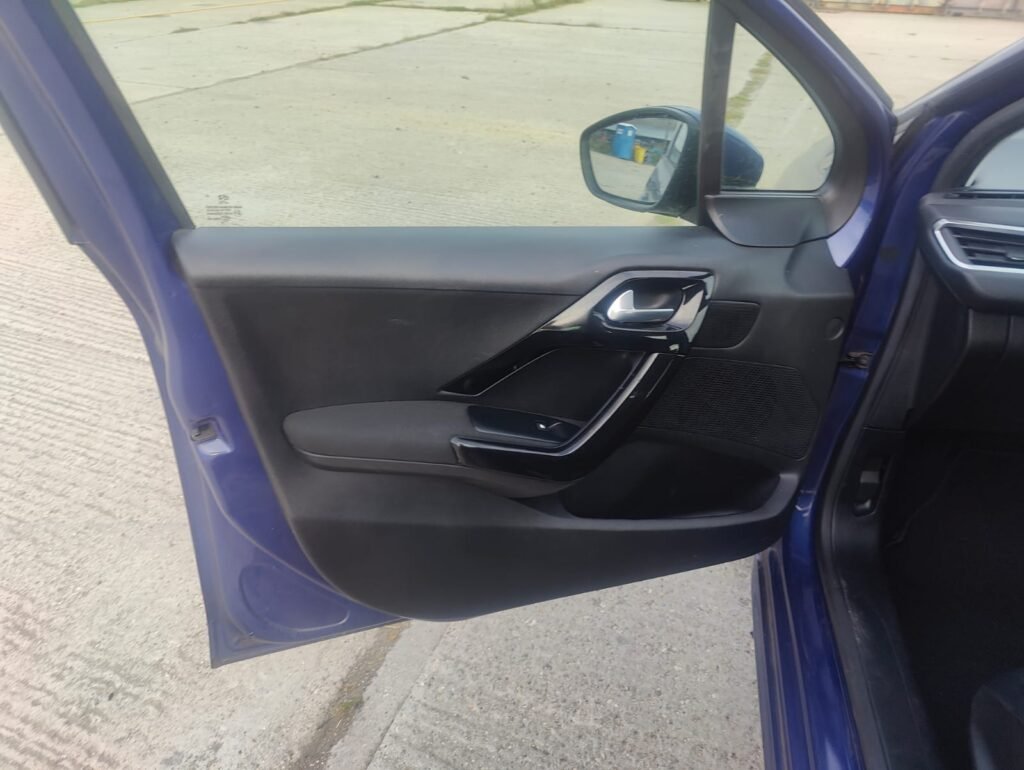 2013 Peugeot 208 1.0 VTi Active Euro 5 5dr
