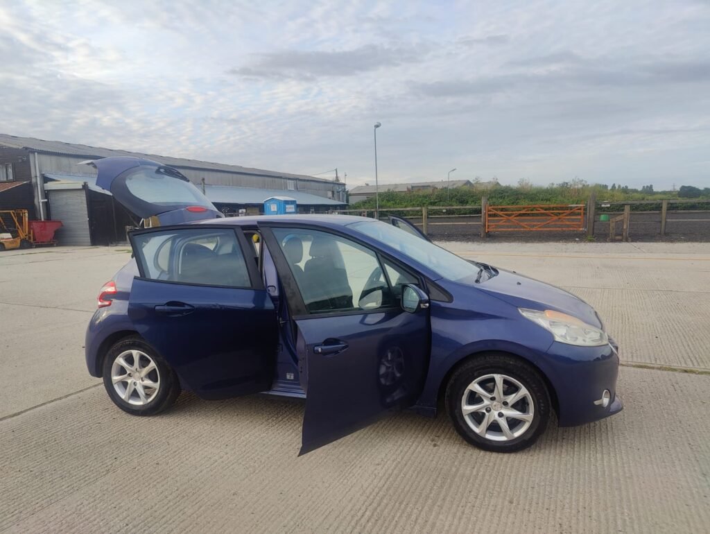 2013 Peugeot 208 1.0 VTi Active Euro 5 5dr