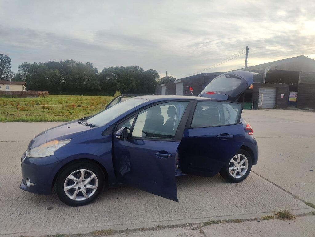 2013 Peugeot 208 1.0 VTi Active Euro 5 5dr