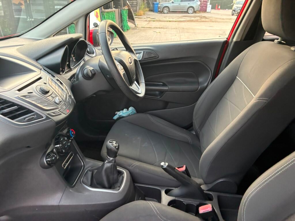 2016 Ford Fiesta 1.6 TDCi ECOnetic Style Euro 5 (s/s) 5dr