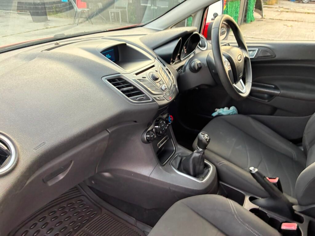 2016 Ford Fiesta 1.6 TDCi ECOnetic Style Euro 5 (s/s) 5dr