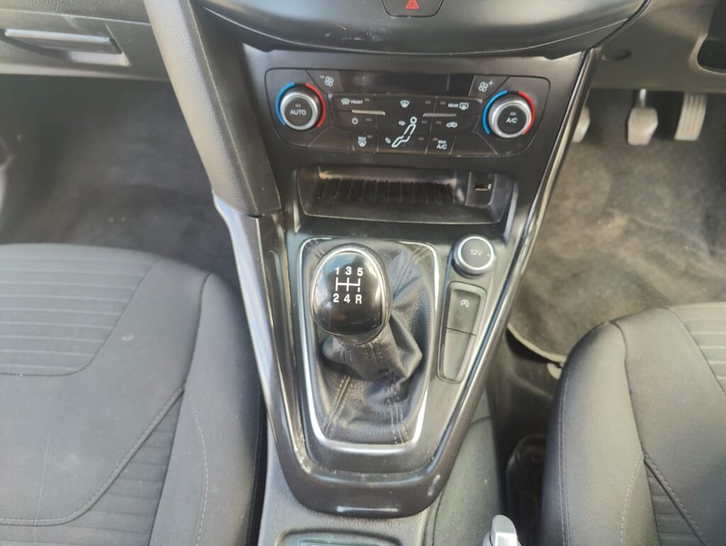 2017 Ford Focus 1.0T EcoBoost Titanium Euro 6 (s/s) 5dr