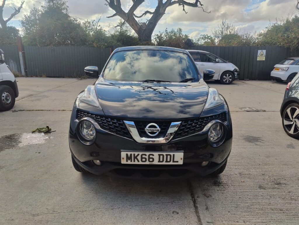 2016 Nissan Juke 1.2 DIG-T N-Connecta Euro 6 (s/s) 5dr