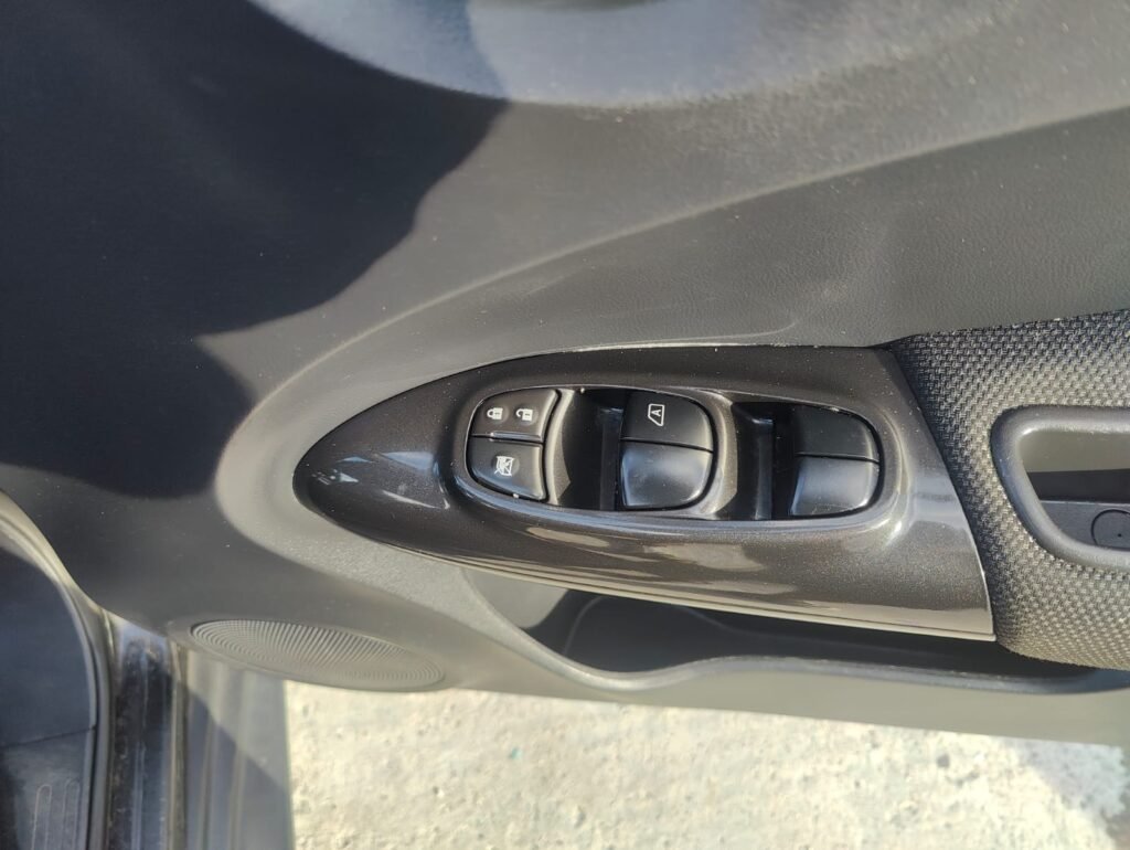 2016 Nissan Juke 1.2 DIG-T N-Connecta Euro 6 (s/s) 5dr