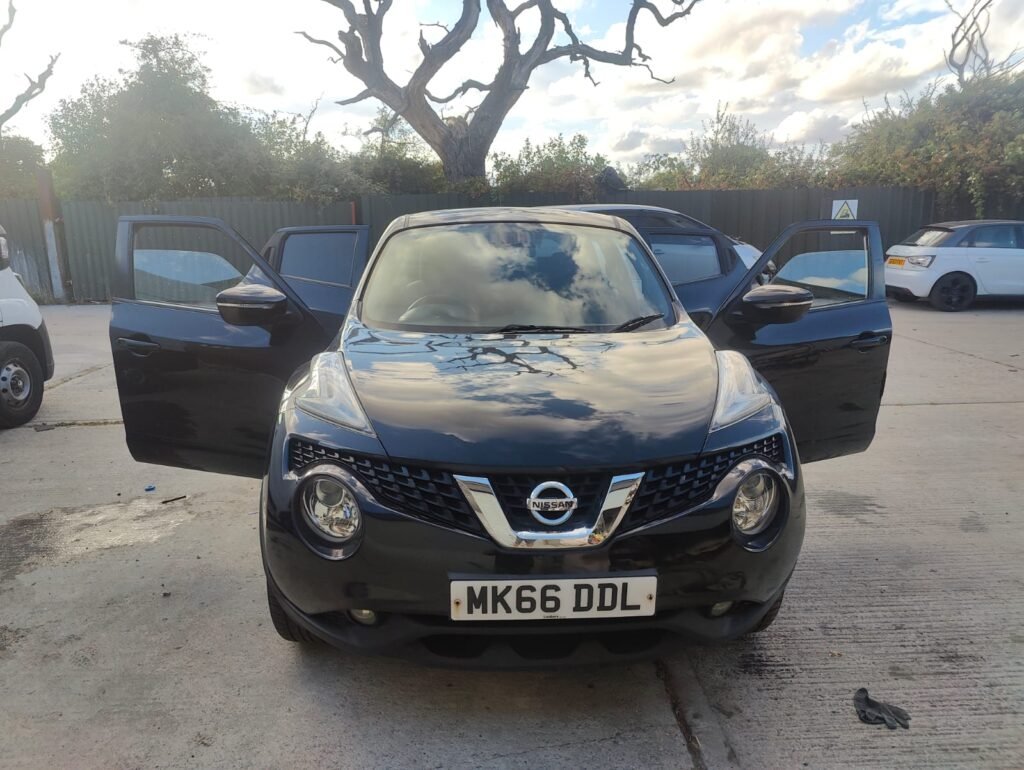 2016 Nissan Juke 1.2 DIG-T N-Connecta Euro 6 (s/s) 5dr