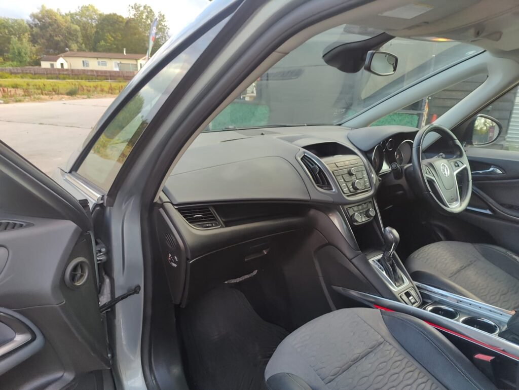 2014 Vauxhall Zafira Tourer SE T Auto