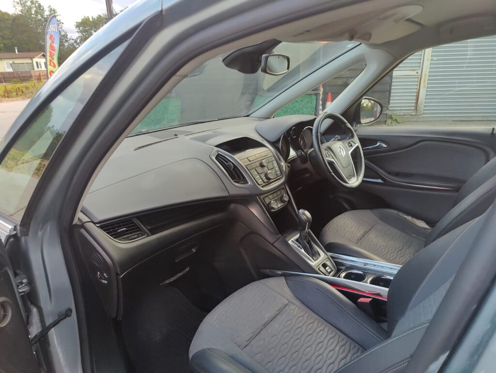 2014 Vauxhall Zafira Tourer SE T Auto