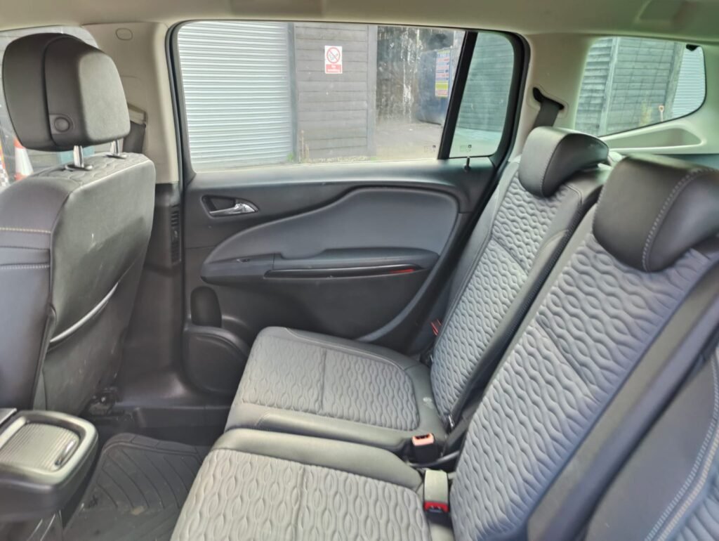 2014 Vauxhall Zafira Tourer SE T Auto