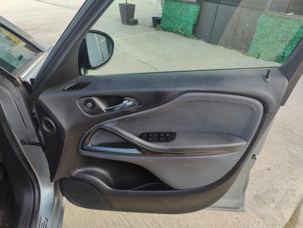 2014 Vauxhall Zafira Tourer SE T Auto