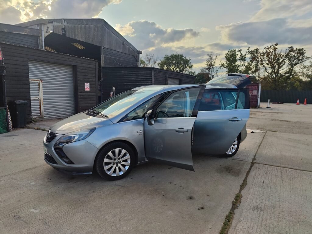 2014 Vauxhall Zafira Tourer SE T Auto